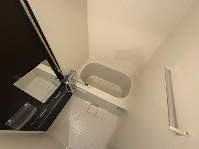 バス・シャワールーム　お風呂です