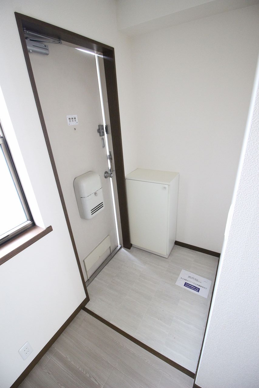 メゾンアイの玄関写真