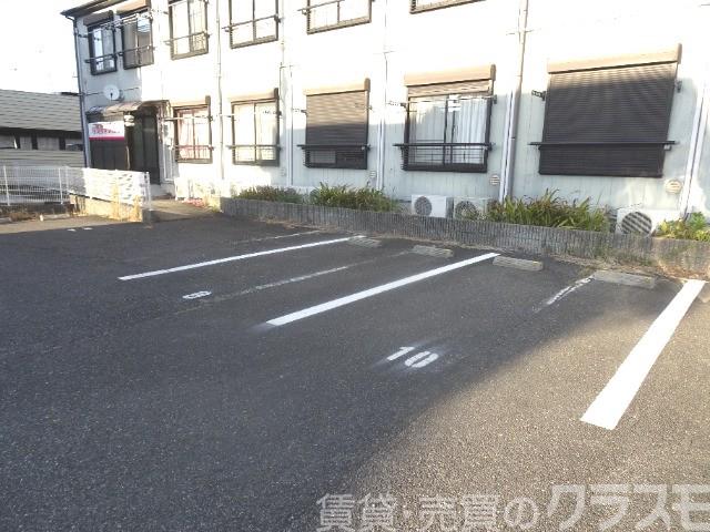 駐車場　敷地内駐車場