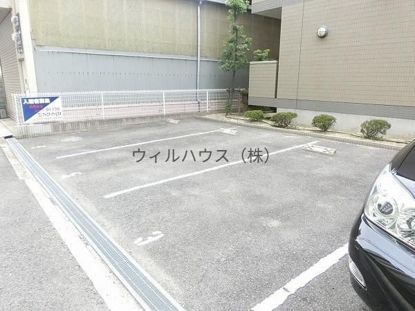 駐車場　駐車しやすい！