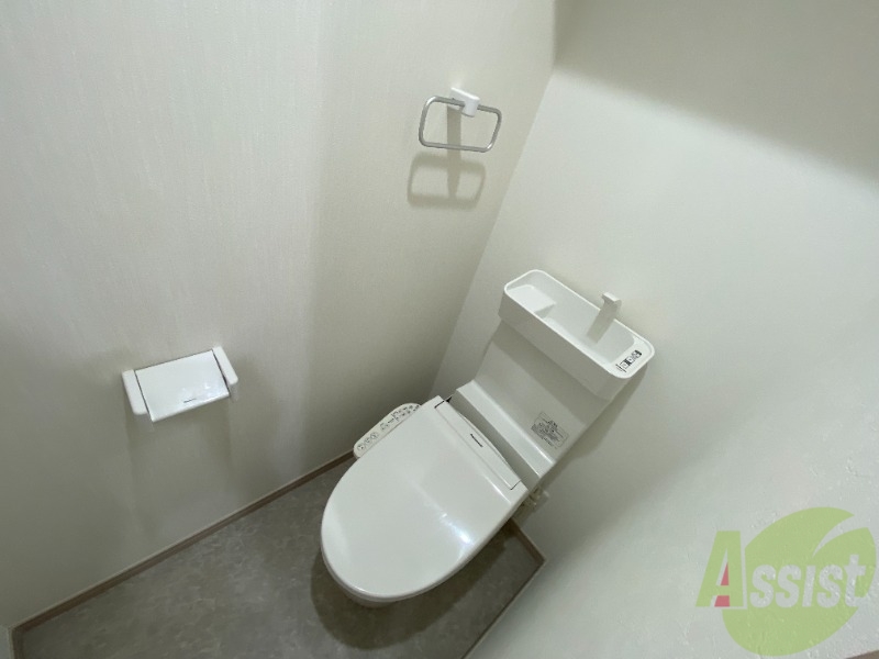 トイレ　トイレは温水洗浄便座となっており、とても快適です。