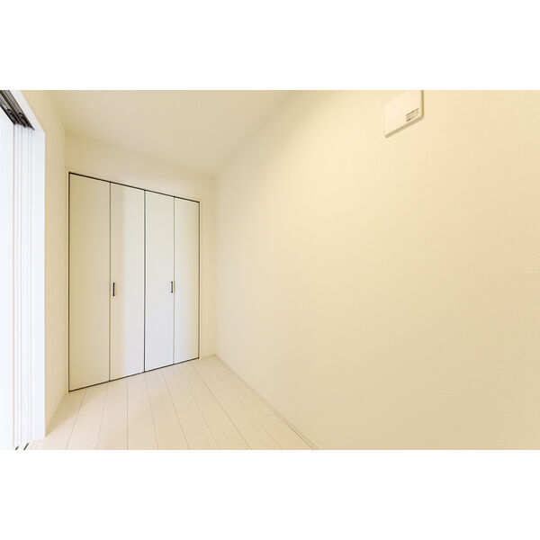 その他部屋・スペース　落ち着いて過ごせるお部屋なので、寝室にいかがでしょうか