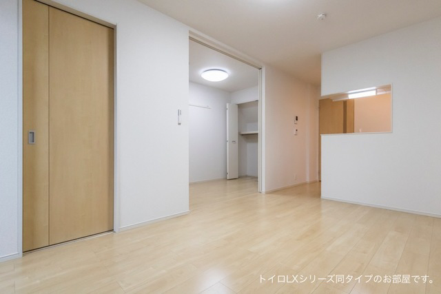 カトレアIの居間写真