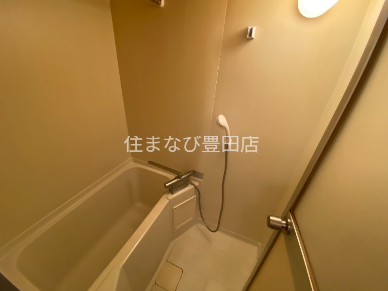 バス・シャワールーム　同型別部屋写真