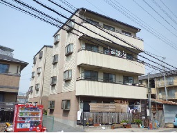 ドルミM宝塚の外観写真