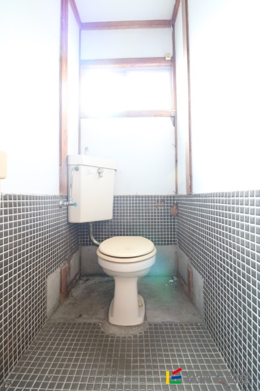 八戸2丁目アパートのトイレ写真