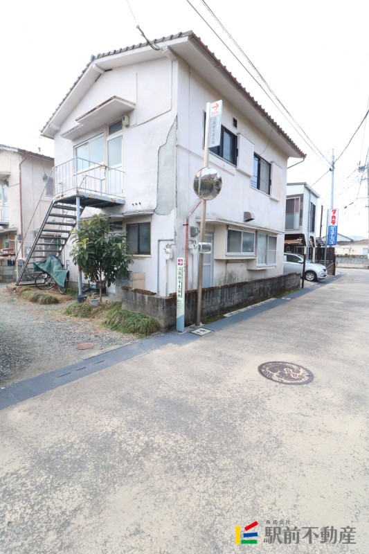 八戸2丁目アパートの外観写真