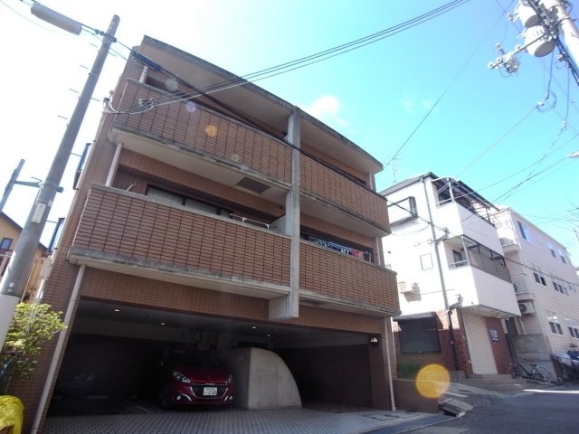 ベルトゥリー岡本の外観写真
