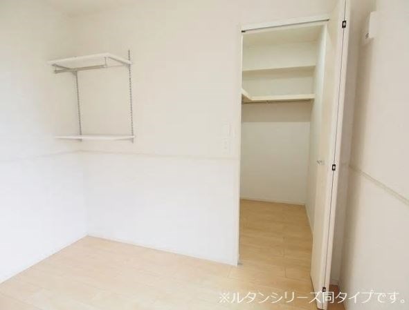 収納　ウォークインクローゼットがあるので、荷物の多い方でも快適です