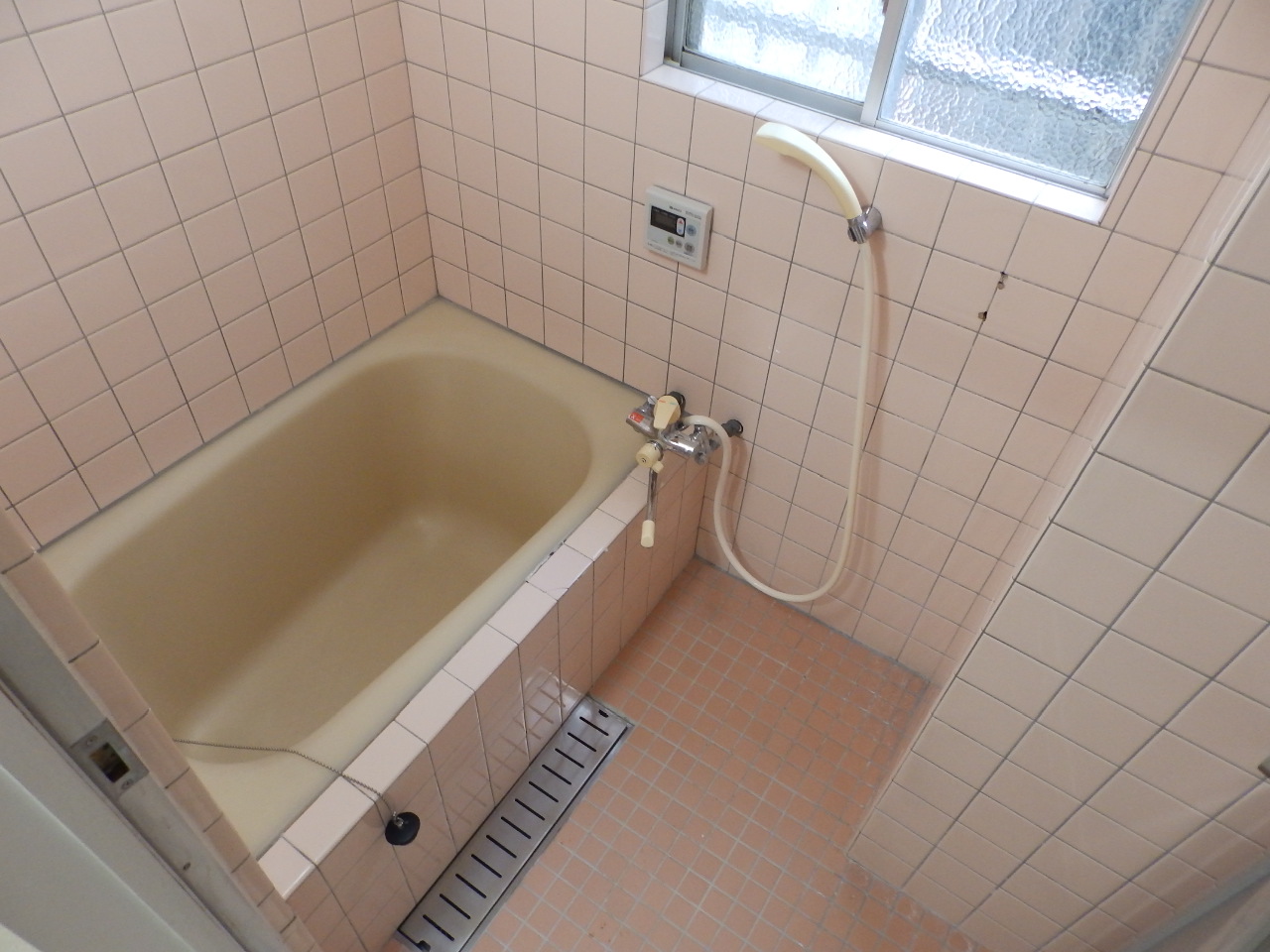 大石東町5丁目貸家の外観写真