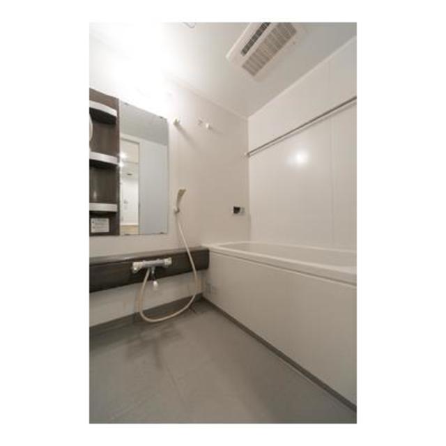 バス・シャワールーム　※写真は同タイプ住戸です。