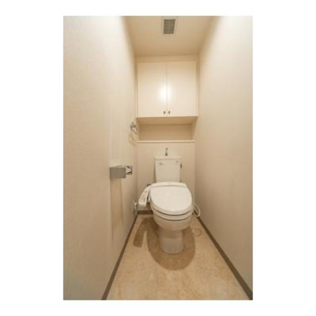 トイレ　※写真は同タイプ住戸です。