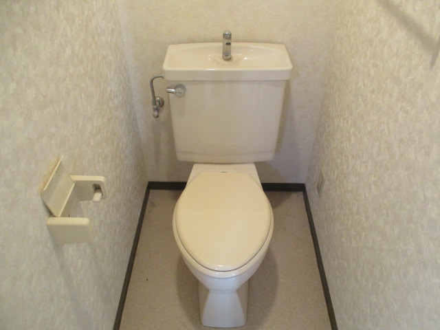 トイレ　きれいなトイレです