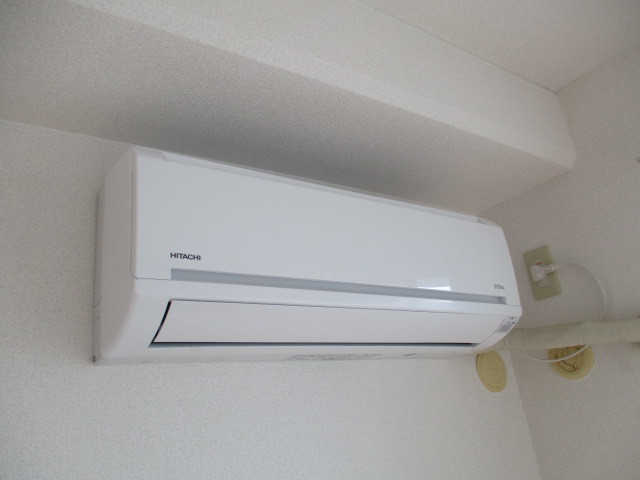 その他設備　新しめのエアコンです
