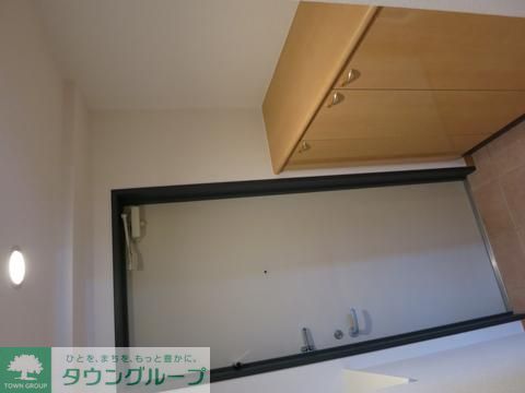ドゥーエ横浜駅前の玄関写真