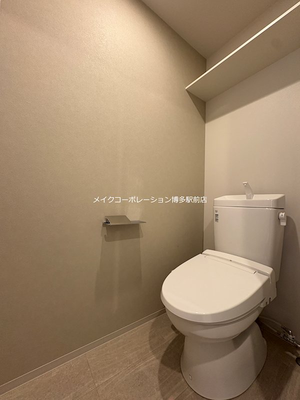 地下鉄七隈線 渡辺通駅 徒歩6分 12階建 築1年のトイレ写真
