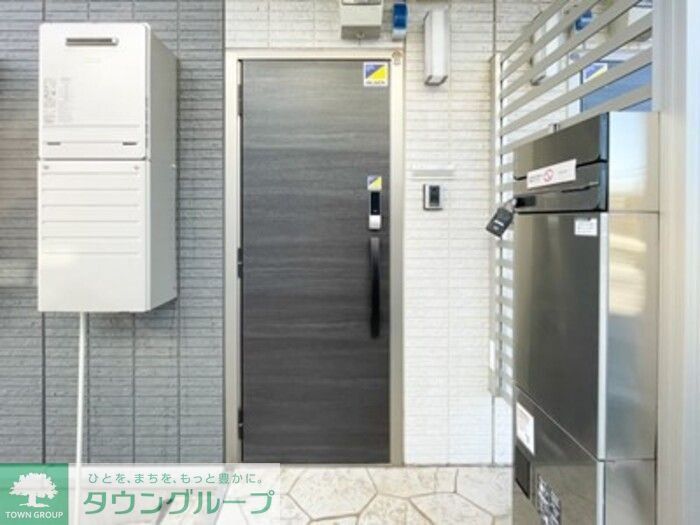 玄関　お問合せはタウンハウジングまで！※現地待合わせ相談可能