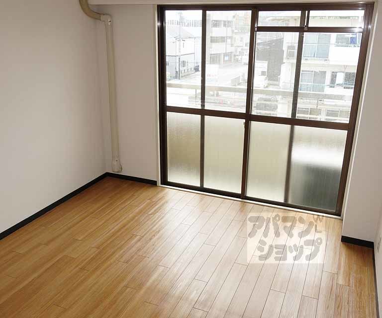 サンリットの居間写真