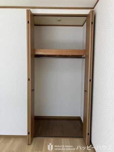 収納　別部屋参考画像。現況優先。間取り反転。