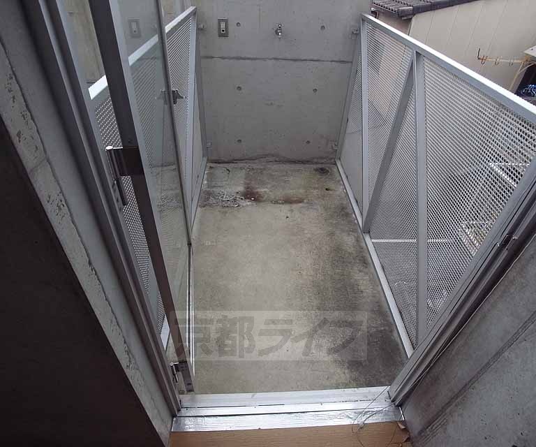 地下鉄東西線 太秦天神川駅 徒歩9分 3階建 築39年の内装写真