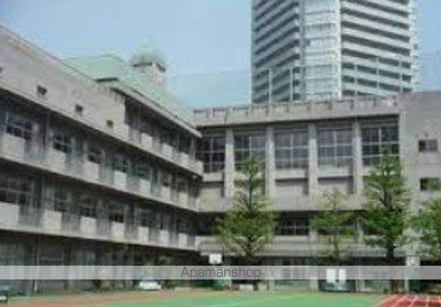 小学校　月島第二小学校心身障害学級（小学校）まで125m