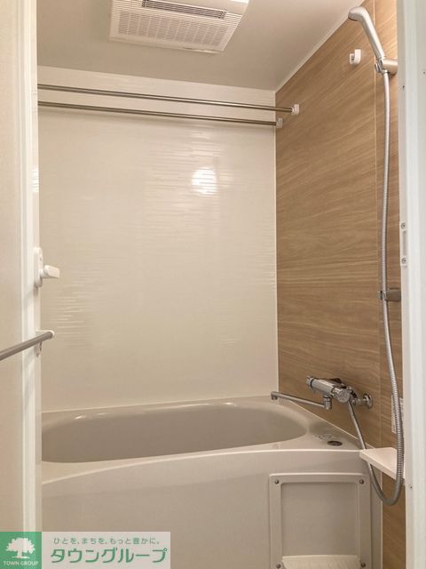 バス・シャワールーム　※写真は同タイプ住戸です。