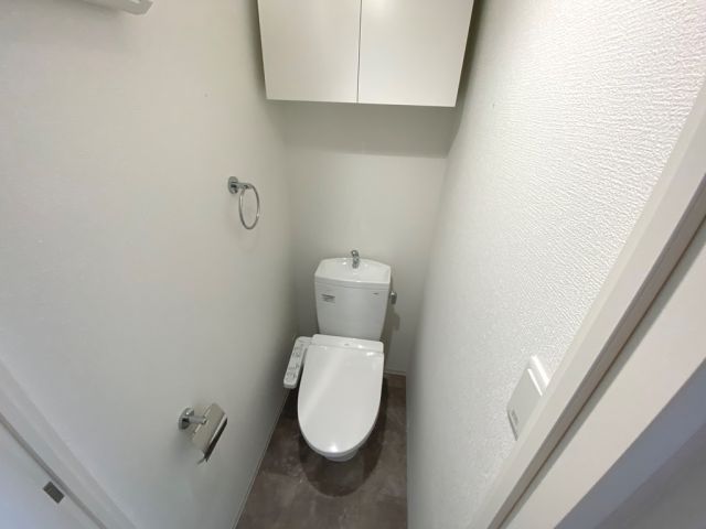 トイレ　※部屋毎でカラーに違いがある場合がございます。