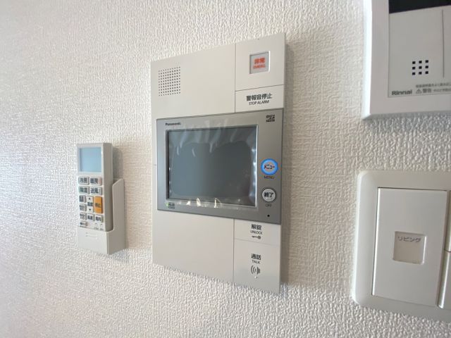 セキュリティ　※部屋毎でカラーに違いがある場合がございます。