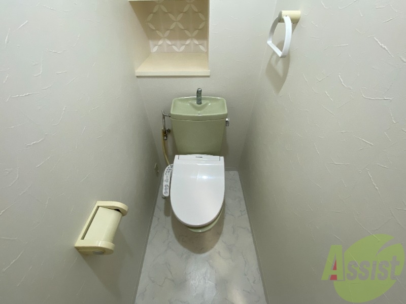トイレ　トイレはシャワートイレとなっており、とても快適です。
