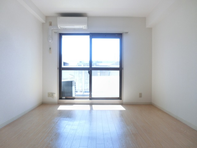 STUDIO Aの居間写真