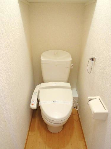 トイレ　温水洗浄機付き