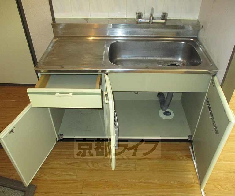 メゾン菱風の玄関写真