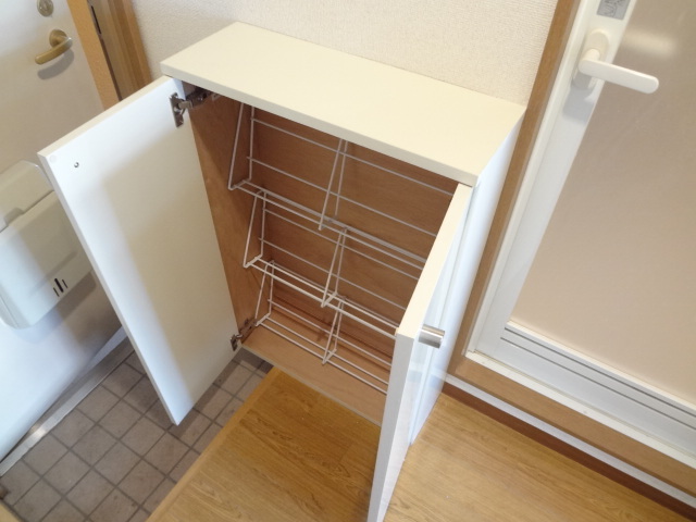 玄関　下駄箱