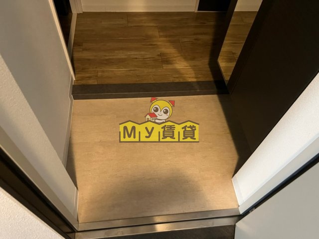 玄関　笹島アイサンメゾン