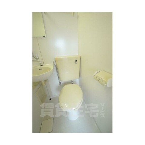 フラワービルのトイレ写真