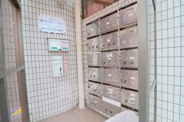 フラワービルの外観写真