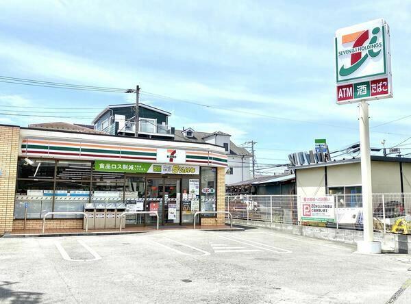 コンビニ　セブンイレブン 横浜日吉本町駅前店（コンビニ）まで298m