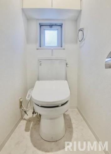 都営大江戸線 新御徒町駅 徒歩2分 11階建 築22年のトイレ写真