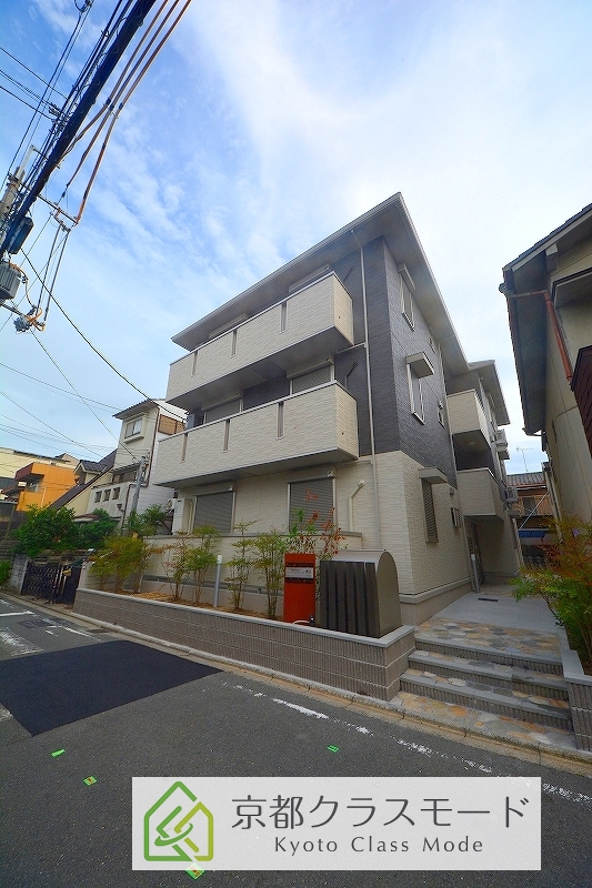 【ウッドステージ桜　弐号館の建物外観】