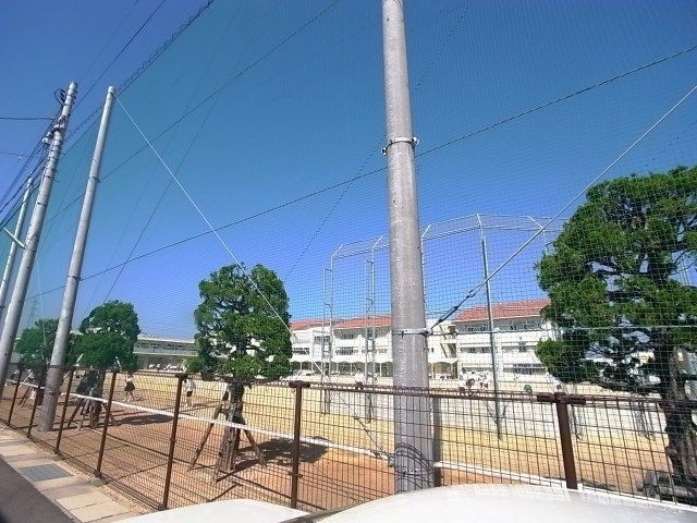 【倉敷市福井のアパートの小学校】