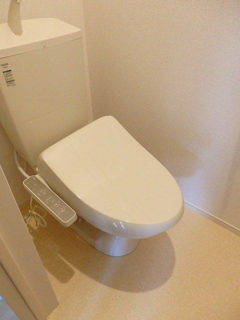 【フィオーレ　ドムスＣのトイレ】