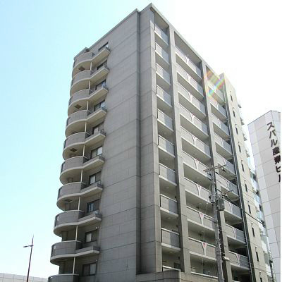 北九州市小倉北区香春口のマンションの建物外観