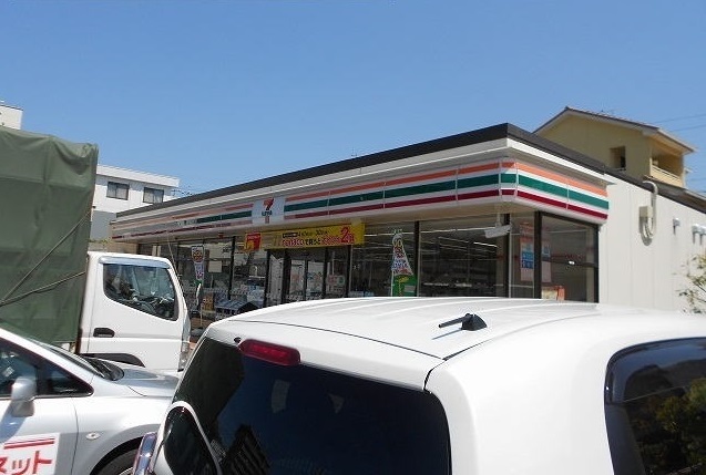 コンビニ　セブンイレブン（コンビニ）まで1100m