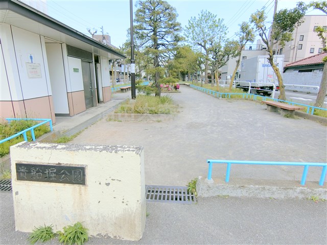 【インヴェスタ大森東の公園】