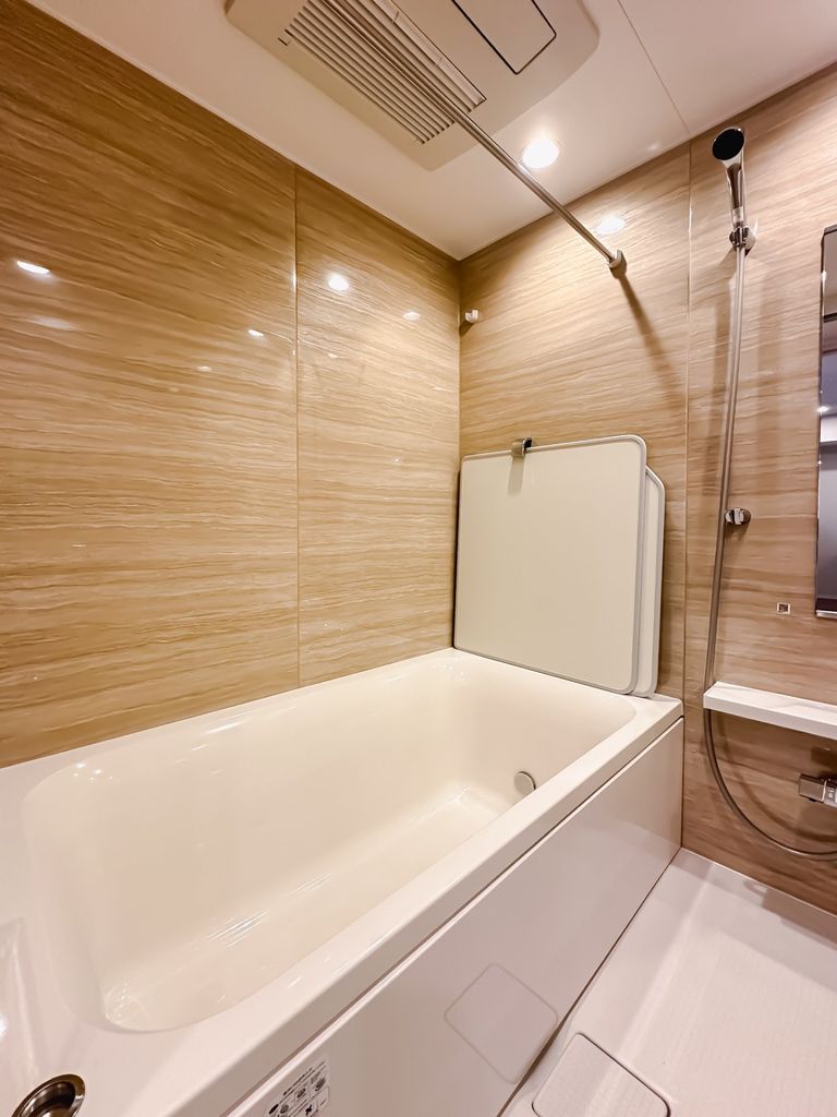 バス・シャワールーム　バス