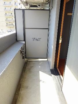 　バルコニー　ベランダ