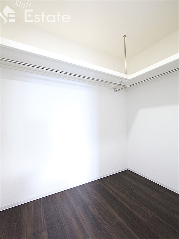 収納　ウォークインクローゼット