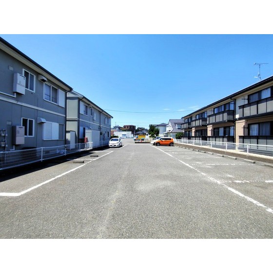 駐車場　駐車場１台込み無料です