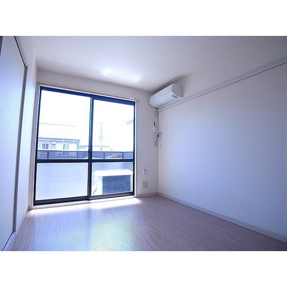 居室・リビング　※写真は同型別室のものです。現況優先となります。