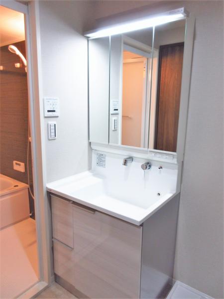 洗面設備　洗面所